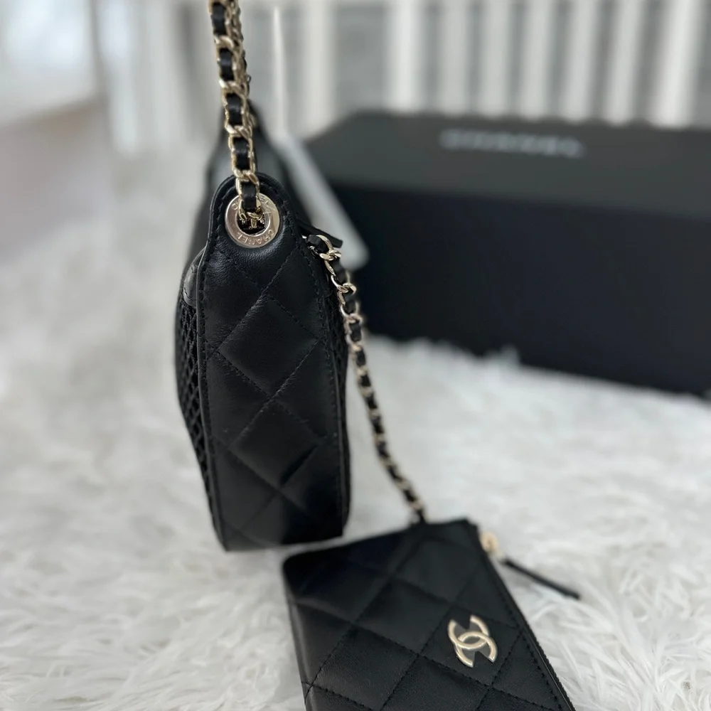 ❌ SOLD ❌ Chanel 25S Mesh Bag - Picture 6 of 13